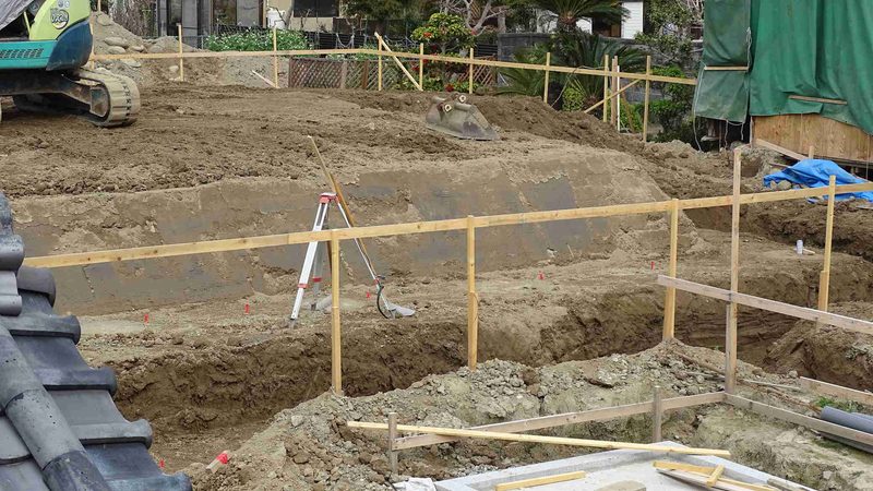 软土地基沉降控制：标准解析与实际应用**